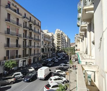 Casa a Catania in Corso delle Province , Cristo Re - Photo 1