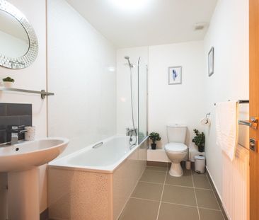 2 Bed Flat, Atlantic Mansions, SO14 - Photo 3