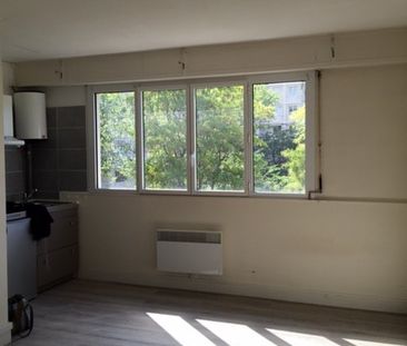 Location Appartement 1 pièce 21m² - Photo 2