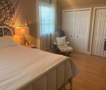 3bed 2 bath Carriage house downtown - Photo 1