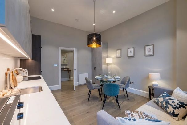 2 Bed Flat, Collingham Place, SW5 - Photo 1