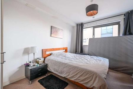 Spencer Way, Shadwell, E1 - Photo 2