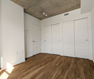 5250 Boul. Henri Bourassa O. Montréal (Saint-Laurent), QC H4R - Photo 3