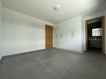 LE MOURET (FR) - Maison contiguë de 5.5 pièces - Photo 5