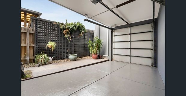 Space, Versatility, Location - Photo 1