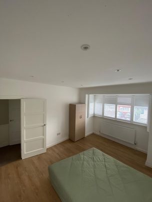 Room in a Shared House, Couples Allowed, SW16 - Photo 1