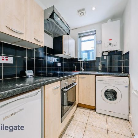 1 bedroom flat to rent - Photo 3