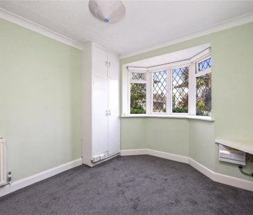4 bedroom detached house to rent - Photo 3