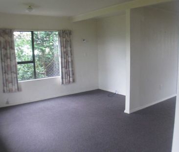 Cloverlea - 4 Bedrooms - Photo 2