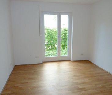 Attraktive 4-Zimmer EG-Wohnung ca. 100m² Wfl. mit sonniger Terrasse... - Photo 1