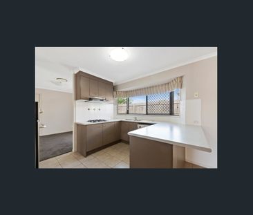 Quality Middle Ridge Home - Photo 4