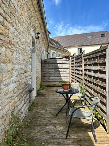 Apartment - Photo 2