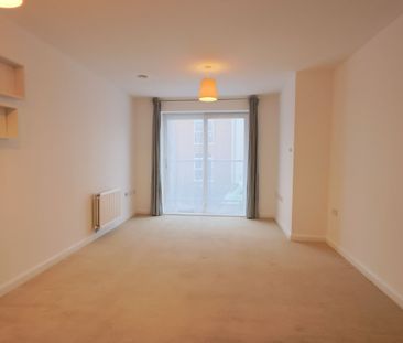 2 Bedroom Home – Professional Let - Photo 3
