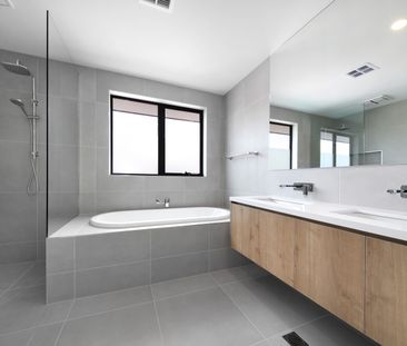 15A Lewis St, Ormond VIC 3204 - Townhouse For Rent | Domain - Photo 3