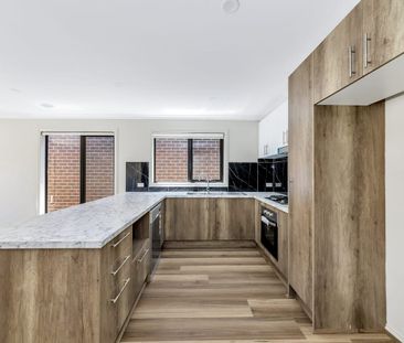 A Modern Family Home in a Prime Location - Photo 3