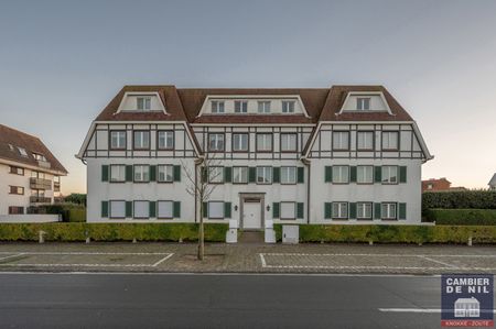 Recent gerenoveerd drieslaapkamer appartement in hartje Zoute - Foto 3