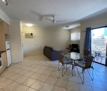Great Location, Great Fully Furnished Apartment - Photo 4