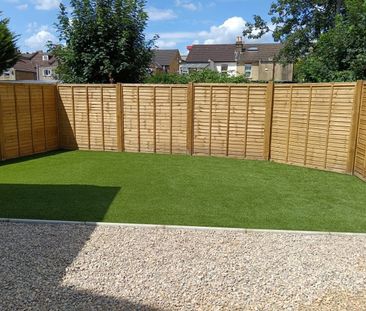 Room in a Shared Flat, Ledbury Road, CR0 - Photo 2