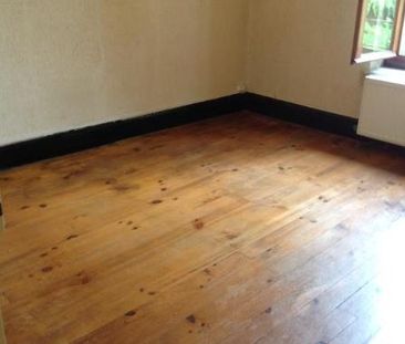 Location Appartement 3 pièces 60m² VAULX EN VELIN 69120 - Photo 2