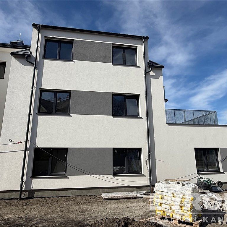 Pronájem bytu 2+kk 50 m² - Photo 1