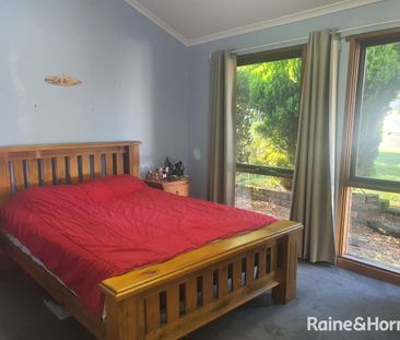 5 Coucal Place, Ingleburn, NSW 2565 - Photo 2