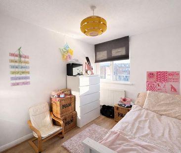 3 bedroom House To Let Total Size: 776 SQ FT - Photo 6