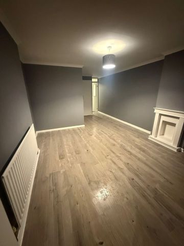 1 Bed Flat, Copwood Close, N12 - Photo 4
