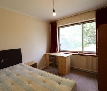 5 BED Bungalow To rent - Photo 4