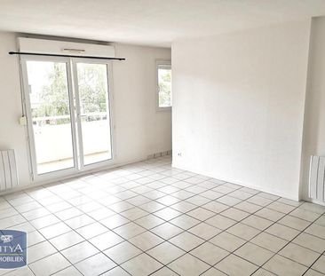 Location Appartement 2 pièces 54m² SOTTEVILLE LES ROUEN 76300 - Photo 1