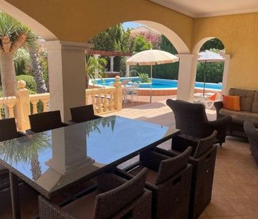 4 room luxury Villa for rent in El Campello, Spain - Photo 4