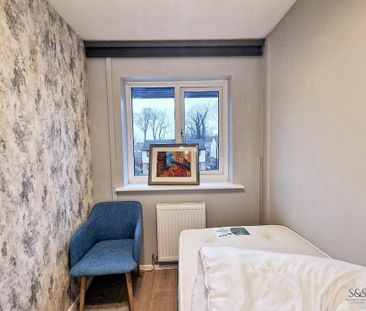 3 bedroom semi-detached house to rent - Photo 4