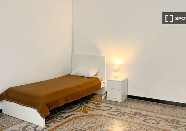 genoa, Liguria 16124