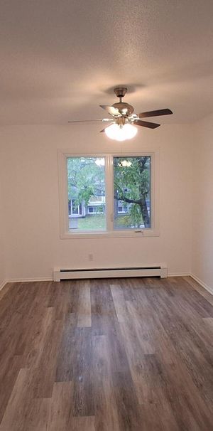 Immeuble - 1765 Rue Des Boisés Joli 4 Et Demi Près De L'Université De Sherbrooke - Photo 1