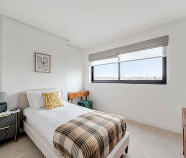 3 bedroom penthouse to rent - Photo 6