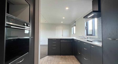 Coastal Paradise Awaits - Photo 3