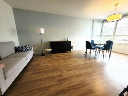 Location Appartement 2 pièces 49m² LA MADELEINE 59110 - Photo 2