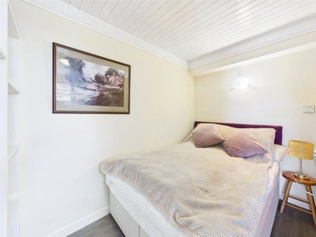 1 bedroom semi-detached house to rent - Photo 4