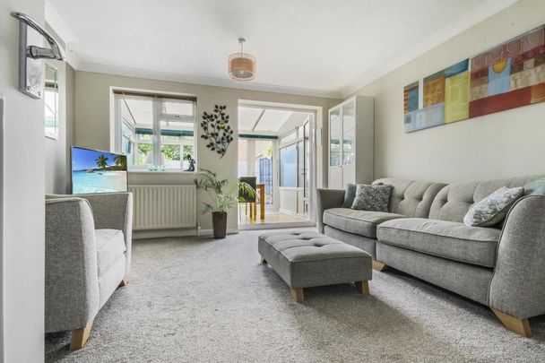 2 bedroom terraced house to rent - Photo 1