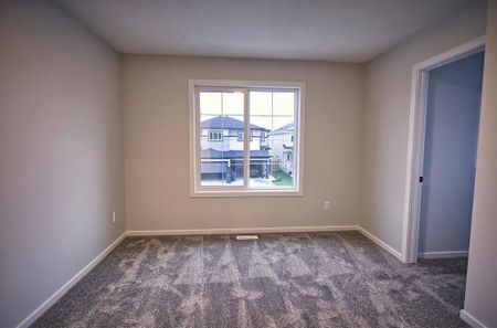 3 & 1 Bedroom Duplex Style Homes in Spruce Grove - SF198 - Photo 5