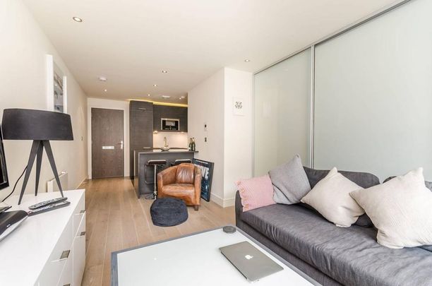 1 bedroom flat to rent - Photo 1