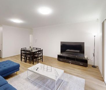 Chippendale - Photo 3