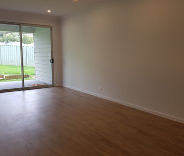 available soon - Photo 1