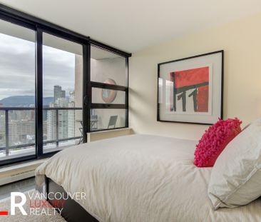 Penthouse in Downtown Vancouver, BC - Photo 2