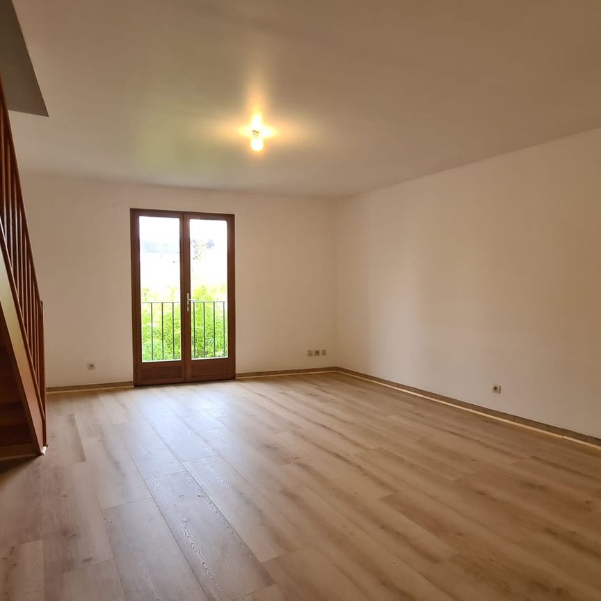Location Appartement 2 pièces 55m² PROVINS 77160 - Photo 1