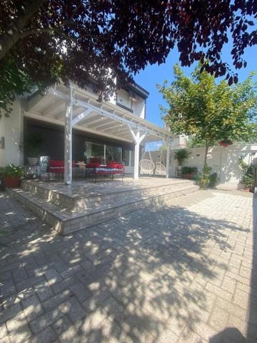 VILA DE INCHIRIAT I 110MP I VEDERE FRONTALA LA MARE I MAMAIA NORD - Photo 3
