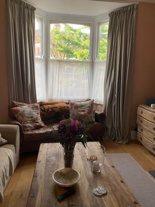 Room in a Shared House, Leyspring Road, E11 - Photo 1