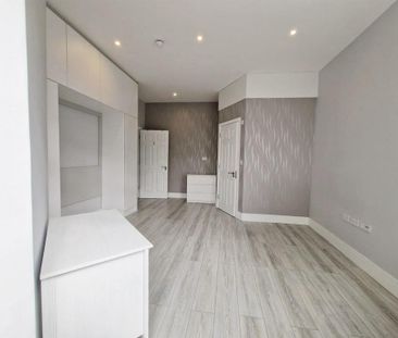 House share to rent - Photo 2