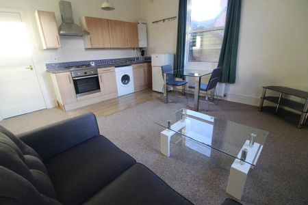 1 bedroom apartment to rent - Photo 2