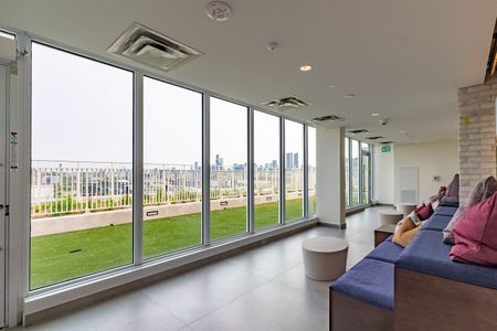 For Lease - 88 Bathurst Street Unit# 1404, Toronto, Ontario - Photo 2