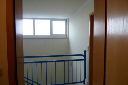 Schmölln, Sonnige 2-Raum-DG-Wohnung mit gr. Dachterrasse (ME08) - Foto 2